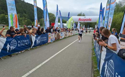 Bieg na 1 km cieszył się wielkim zainteresowaniem na Festiwalu Biegowym w Piwnicznej - 16
